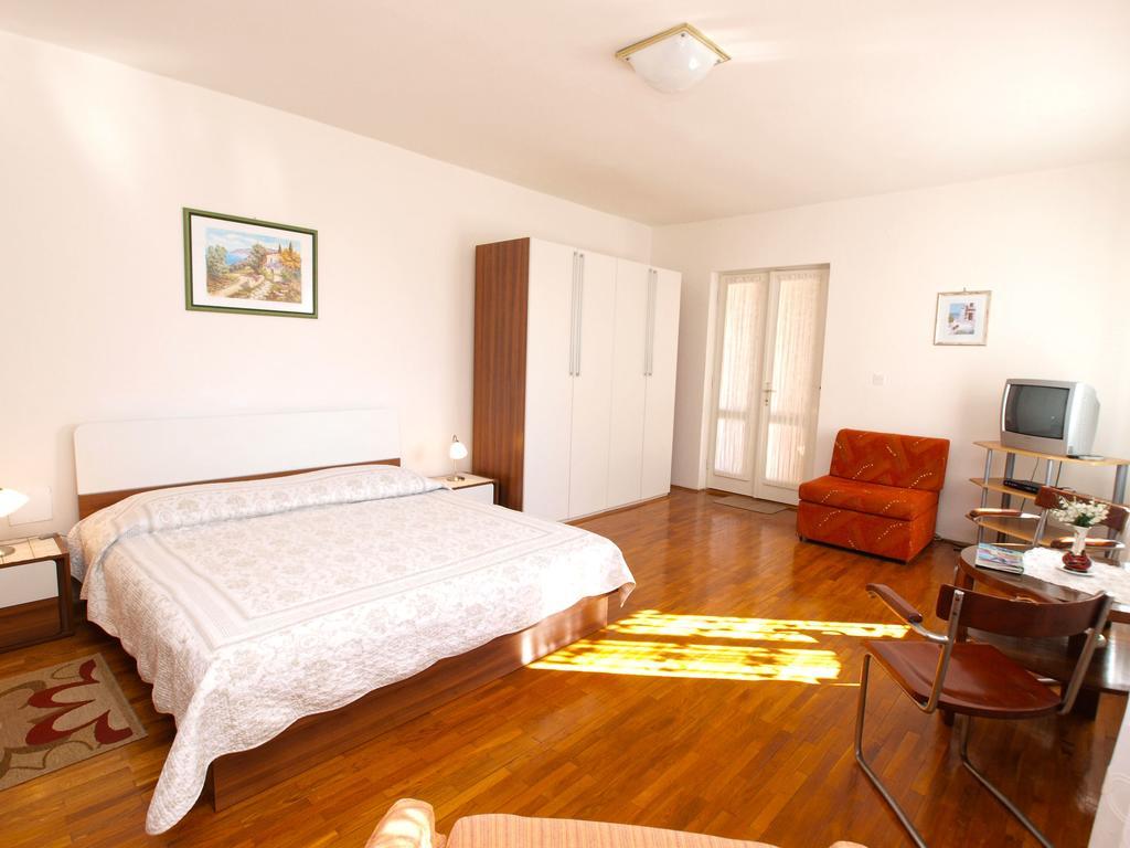 Apartments Rabac 981 Bagian luar foto