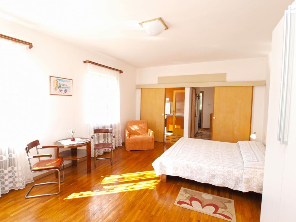 Apartments Rabac 981 Bagian luar foto