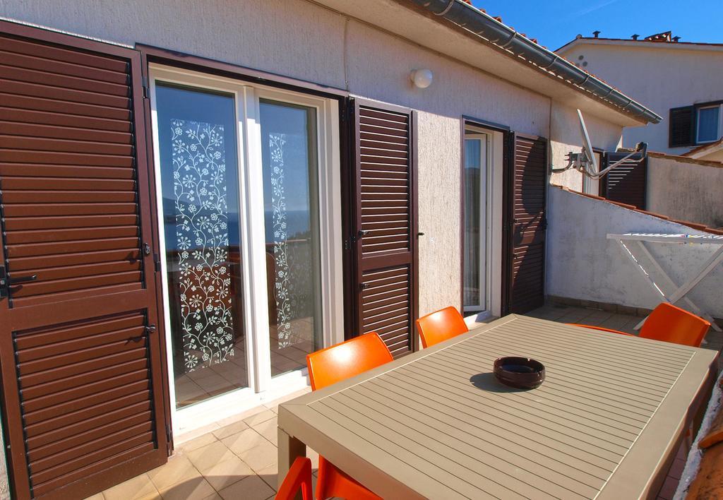Apartments Rabac 981 Bagian luar foto